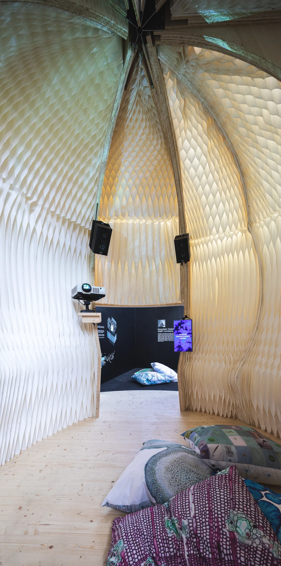 How EMBT turned recycled paper into an architecture of water literacy ...