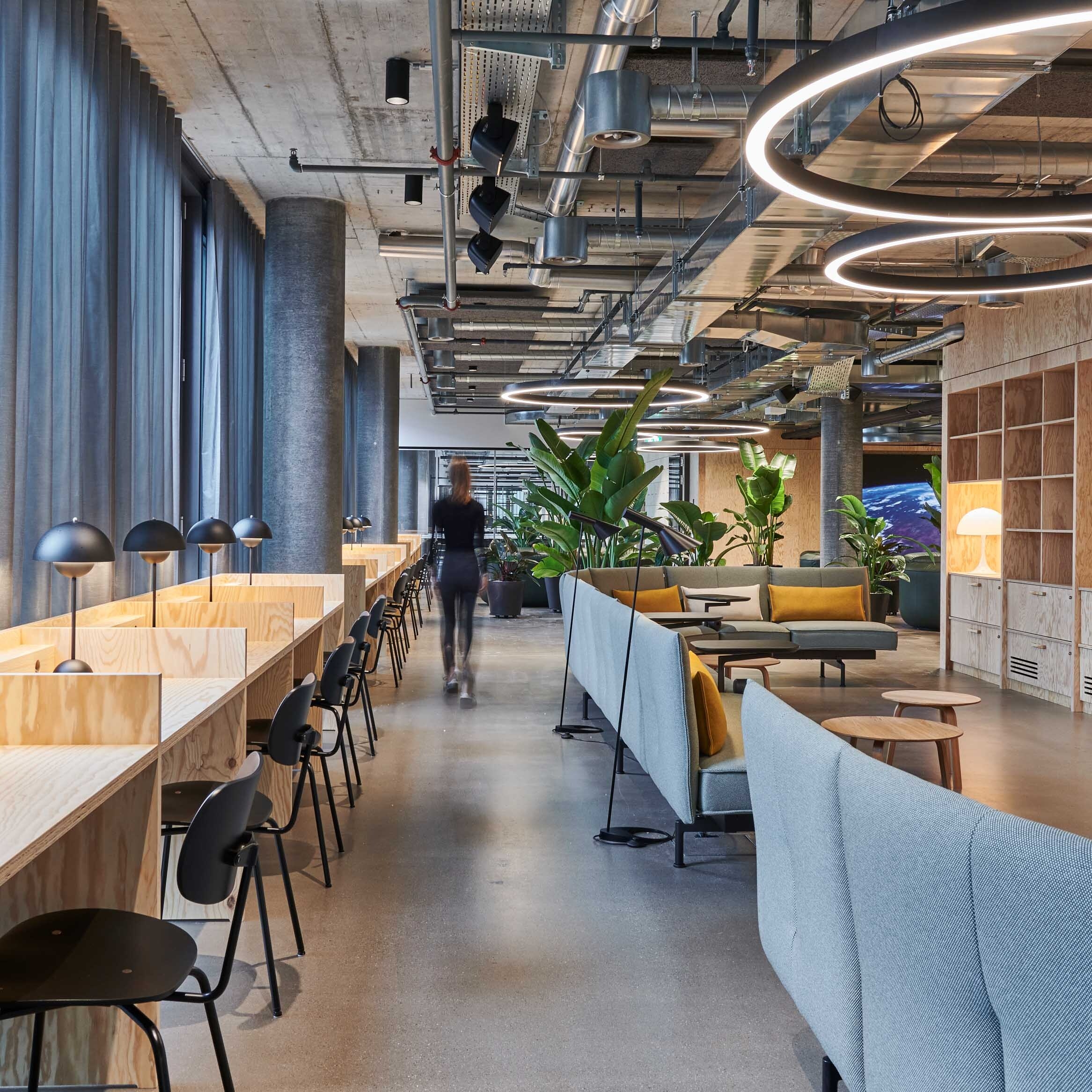 Read story Tailor-made: Dentsu and furnishing partner König + Neurath