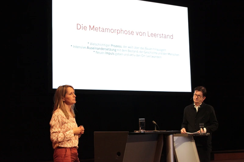 Gertrud Tauber and Michael Kerbler (from left to right) at TURN ON 2022. Photo: Ulrich Dertschei