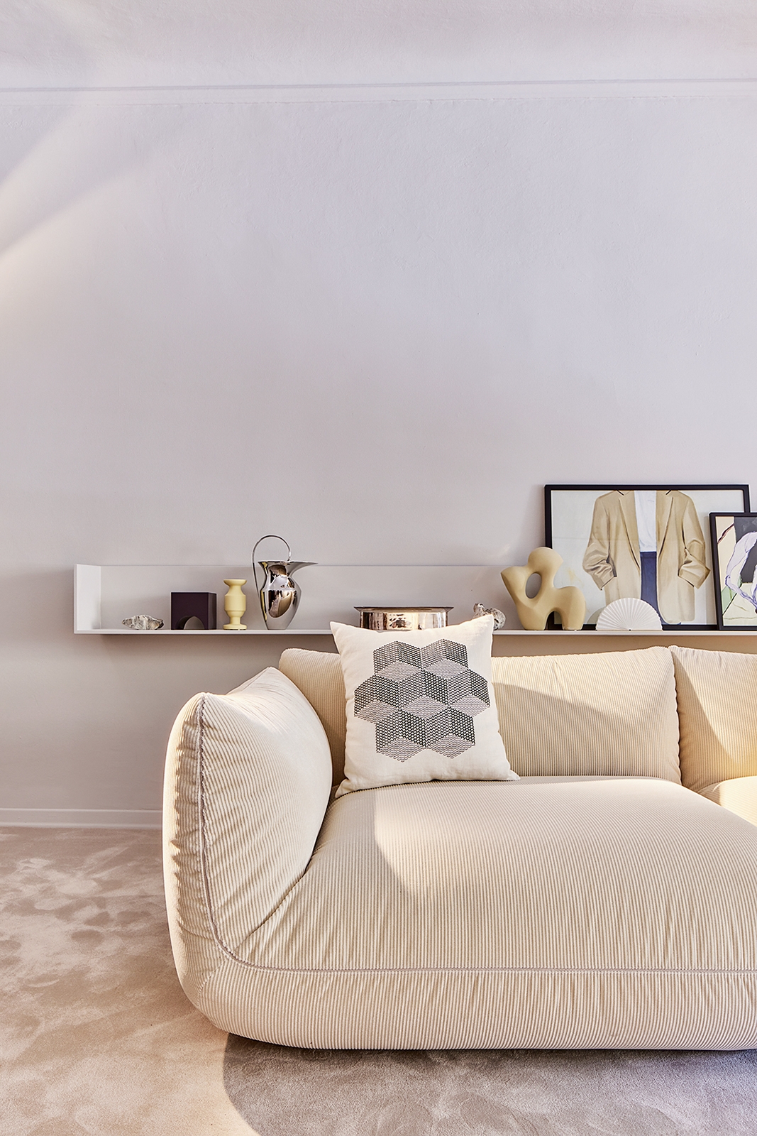 Laid-back: Jalis 21 (Jehs & Laub) stands out for its lavishly designed and comfortably upholstered cushions