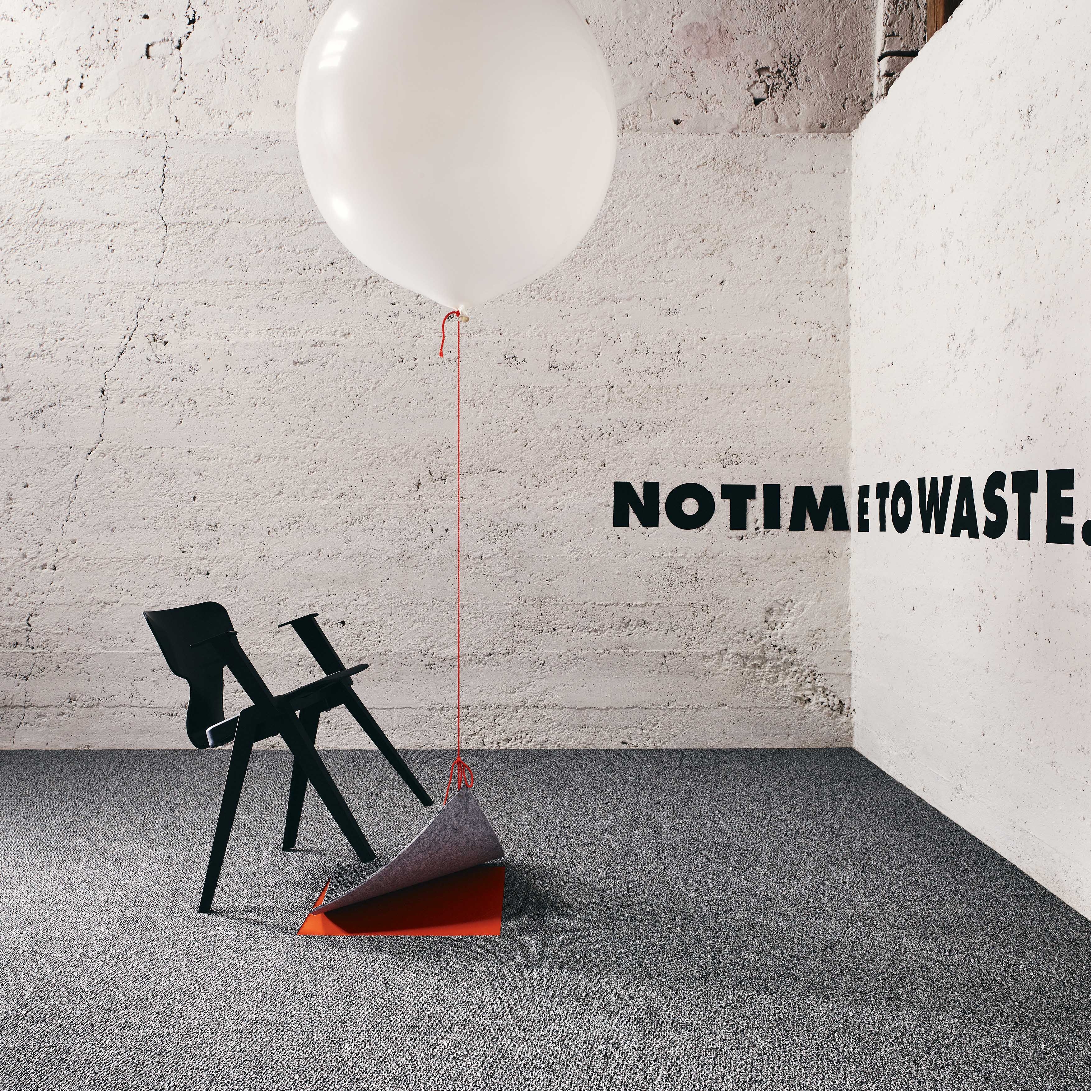 With NEOO, Object Carpet has just launched the first 100% circular carpet on the market. It was developed together with Niaga, an innovation company from the Covestro group