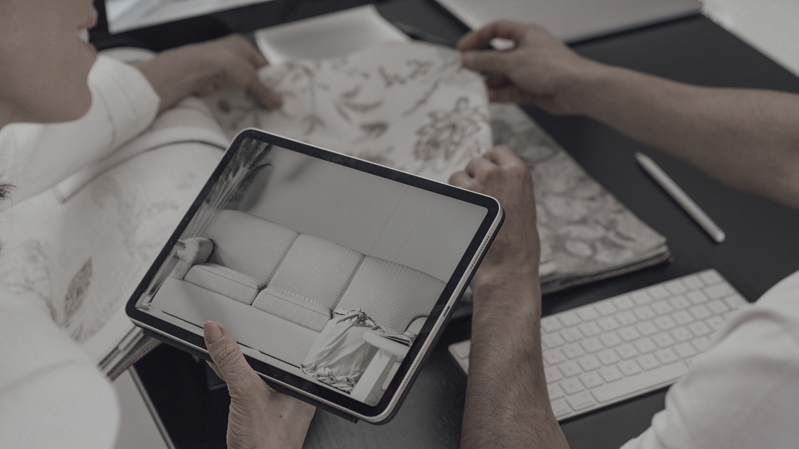 Je mehr Material-, Farb- und Texturdetails Danthree Studio zur Verfügung gestellt werden, desto realistischer werden später die Motive