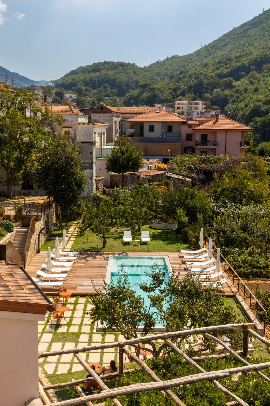 Das Laqua Countryside Resort im Küstenhinterland von Sorrent, Italien, wurde neu entwickelt, um die vielseitigen und manchmal übersehenen Traditionen seines ländlichen Standorts zu beleuchten. Foto: Serena Eller