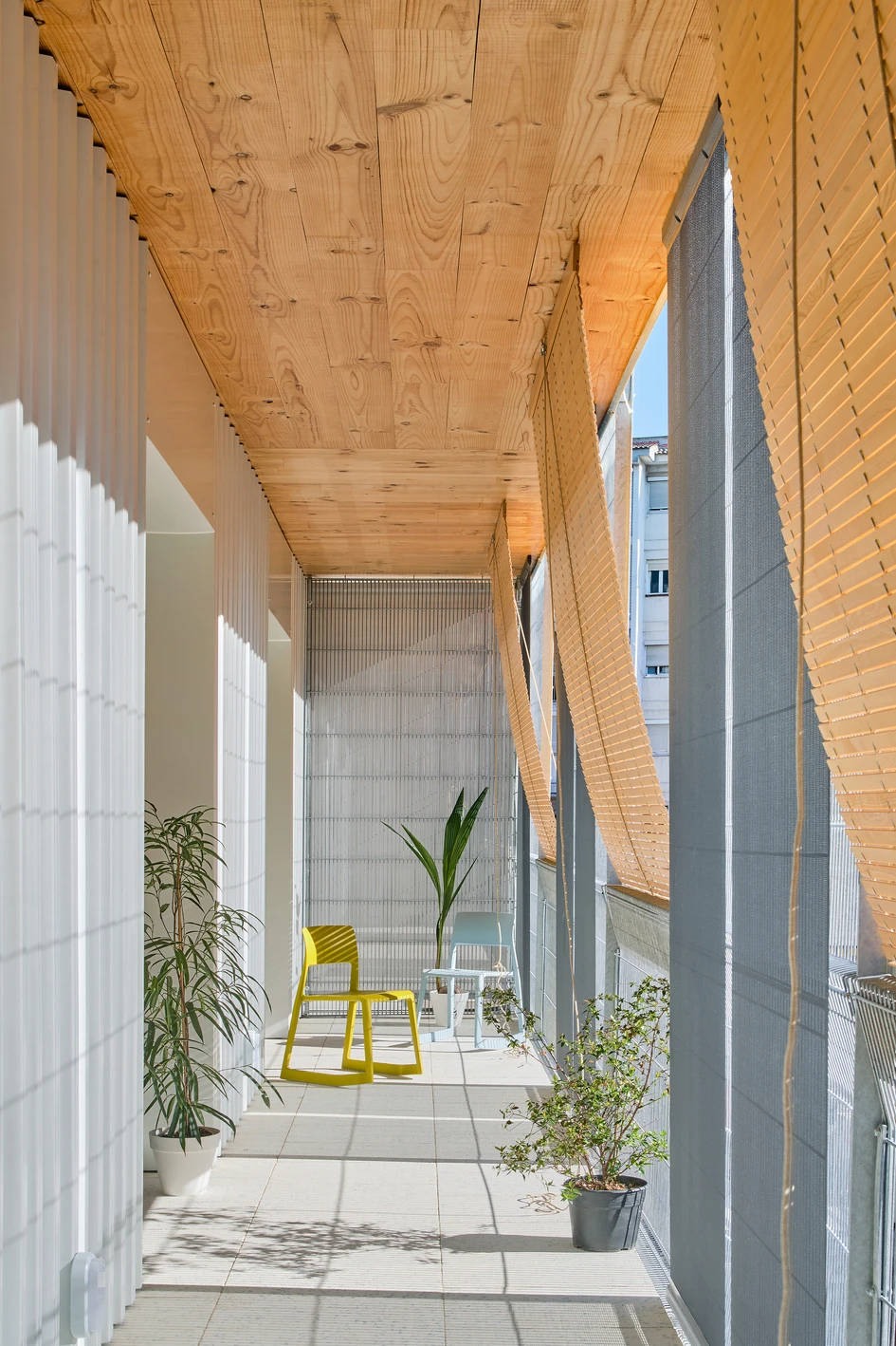 85 Social Dwellings’ central courtyard (top) can be seen from its public (middle) and private (bottom) terraces, increasing both visual contact and verbal communication throughout the development