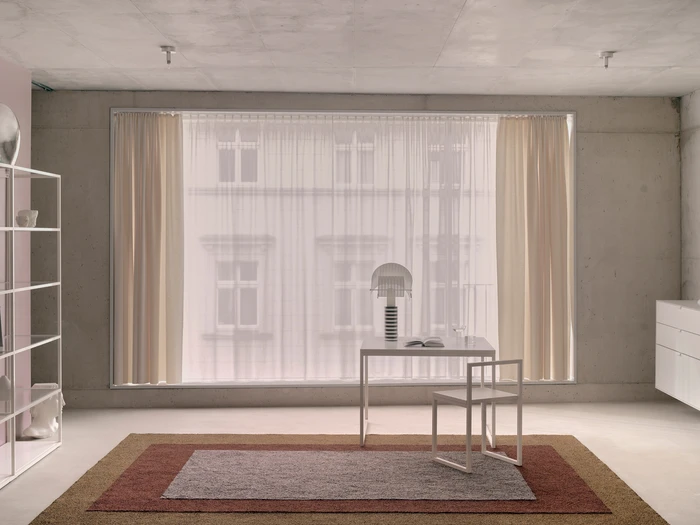 Erfahre mehr über die Geschichte Architektonisches Design in Textilform: Der Tegel-Teppich von Kasthall und David Chipperfield