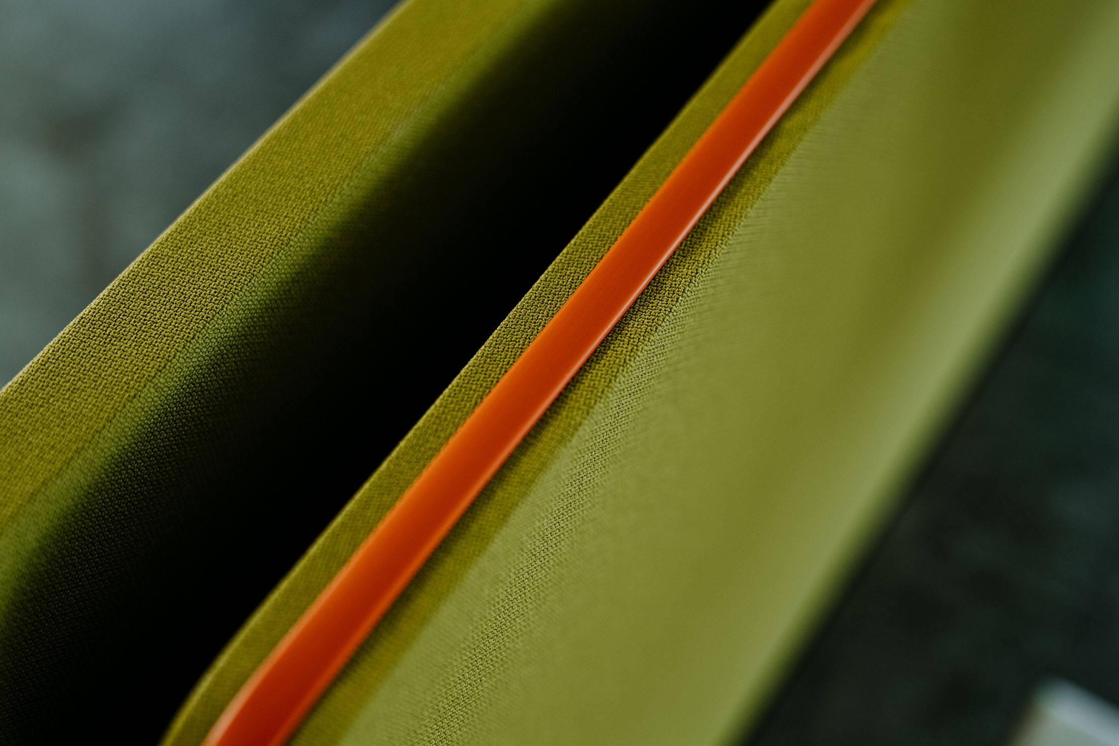 Natural yet varied colour spectrums enjoy high acceptance in office environments: ‘Colour spectrums that hold back where they should and only play to the front where they have to,’ as Rieke puts it
