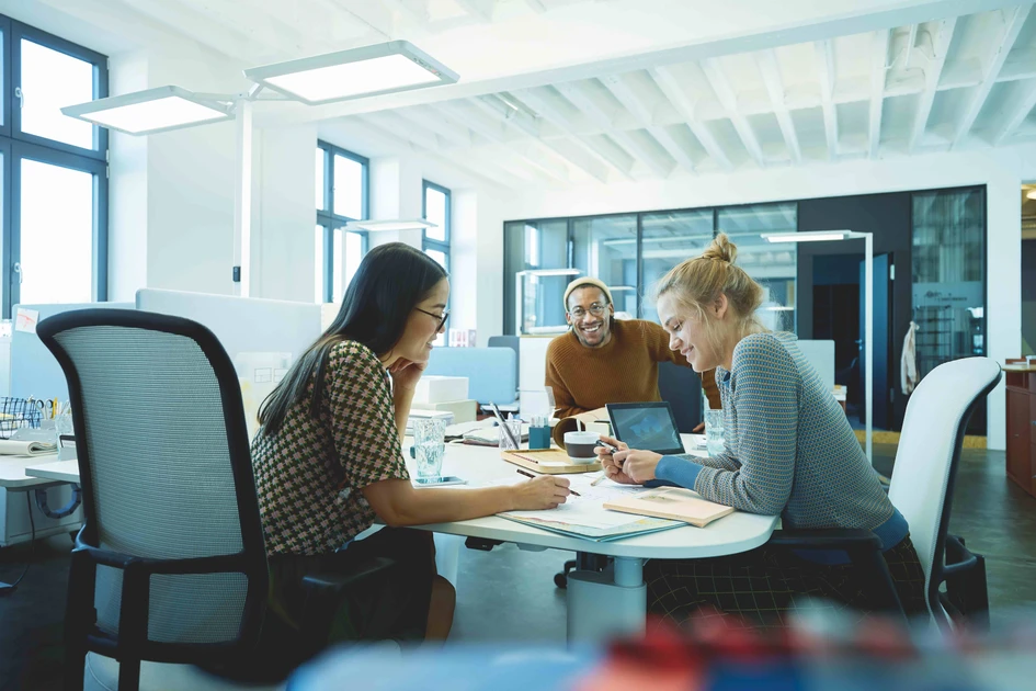 Waldmann's Lavigo lamp is the world's first floor lamp certified according to the Cradle to Cradle model. Yara wass also developed and is produced according to these principles