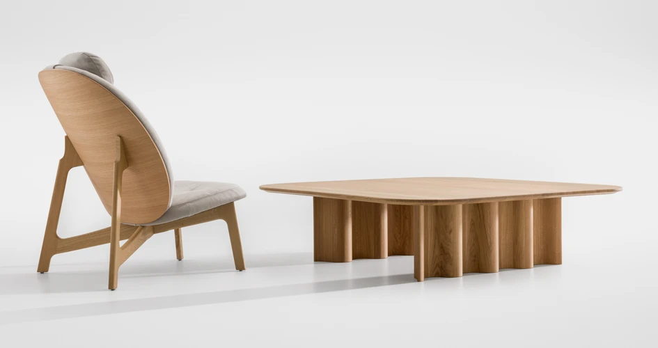 Zeitraum's Zenso High armchair in combination with the Curtain: each complements the other to form a coherent whole