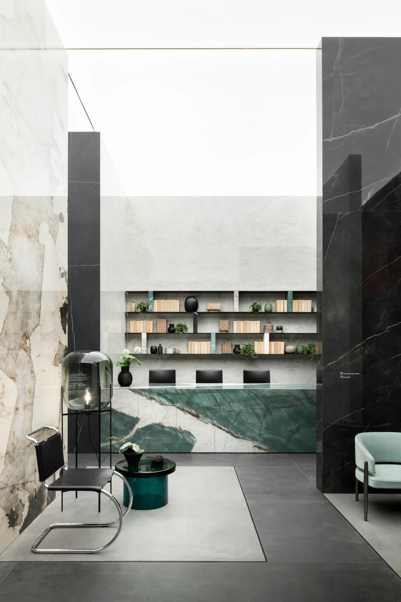 Reminiscent of stone monoliths, the large slabs recall the primary and archetypal forms of architecture