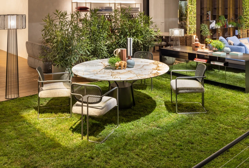 While some pieces are strictly indoors, increasingly the evolutions are two-way. As colours and textures migrate outside, toughened fabrics find a place indoors. The new Baia double bed (top) is pictured here with the Balloon table and Arno chairs (below)