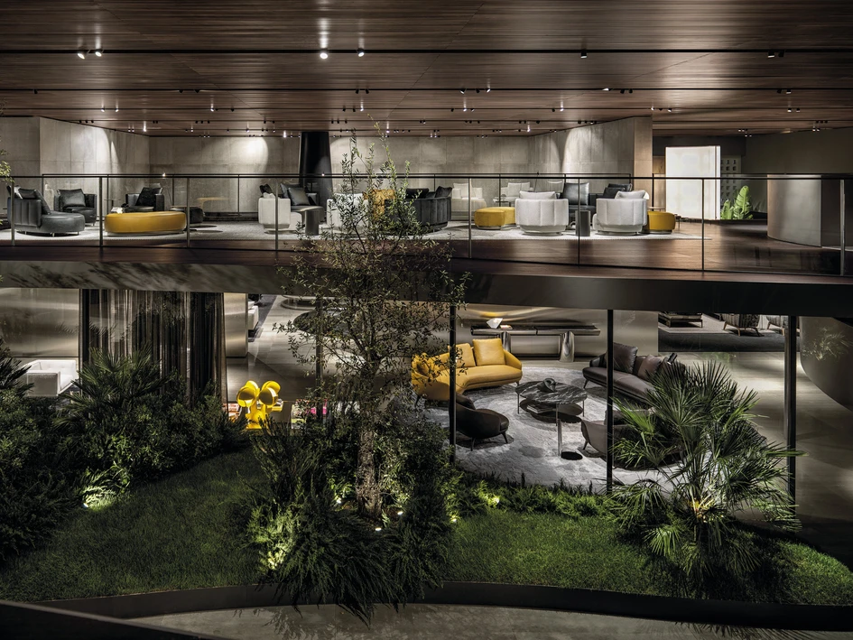 The two-level Minotti Pavilion immersed visitors in boundless indoor and outdoor spaces, embodying the brand’s consistently sophisticated and elegant lifestyle