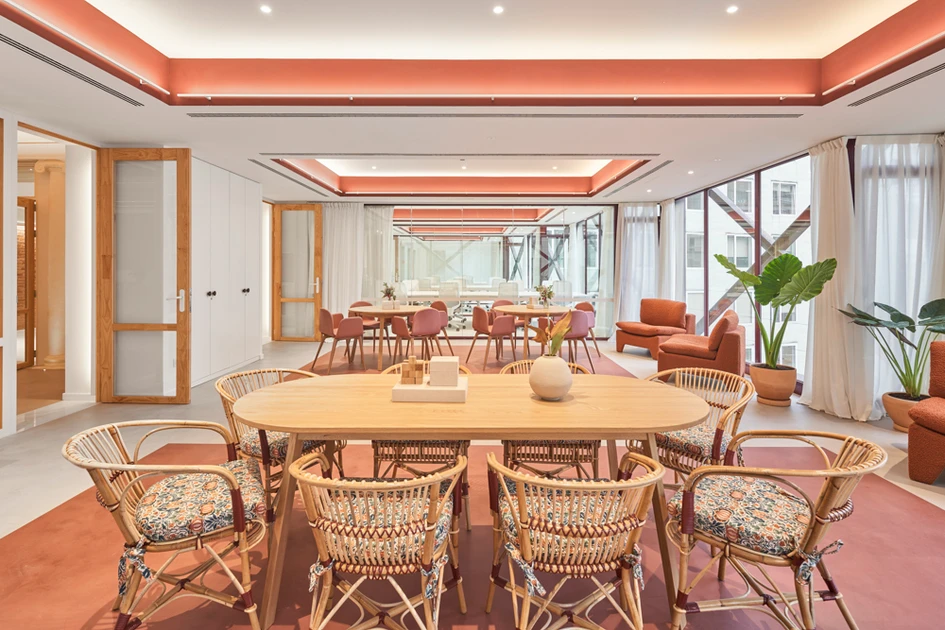 ‘Interior windows’ frame exhibitions of natural materials at the LOOM offices’ culturally significant and historically sensitive renovation. Photos: José Hevia