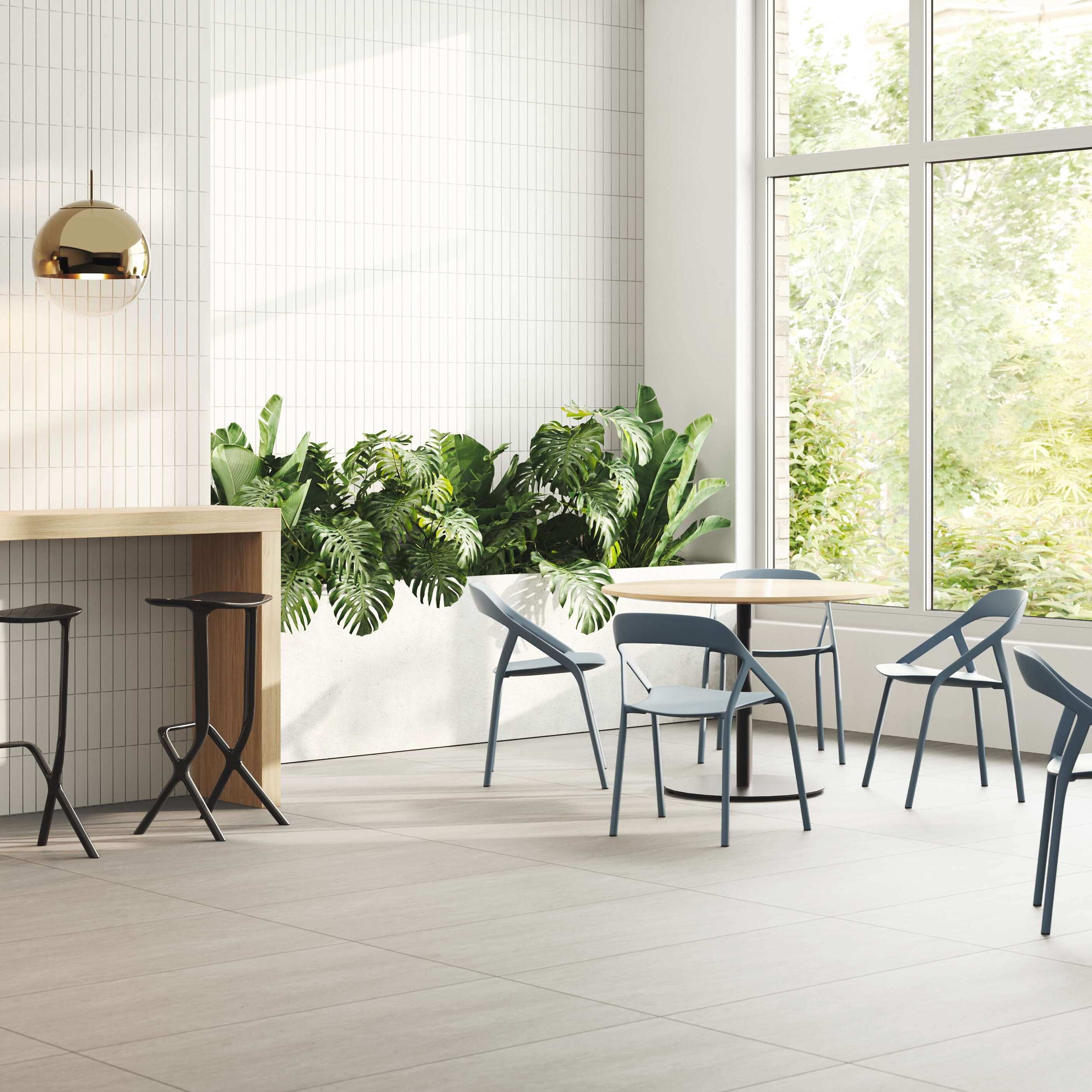 Lire l’histoire The lightweight LessThanFive™ Collection gets bigger – but not heavier
