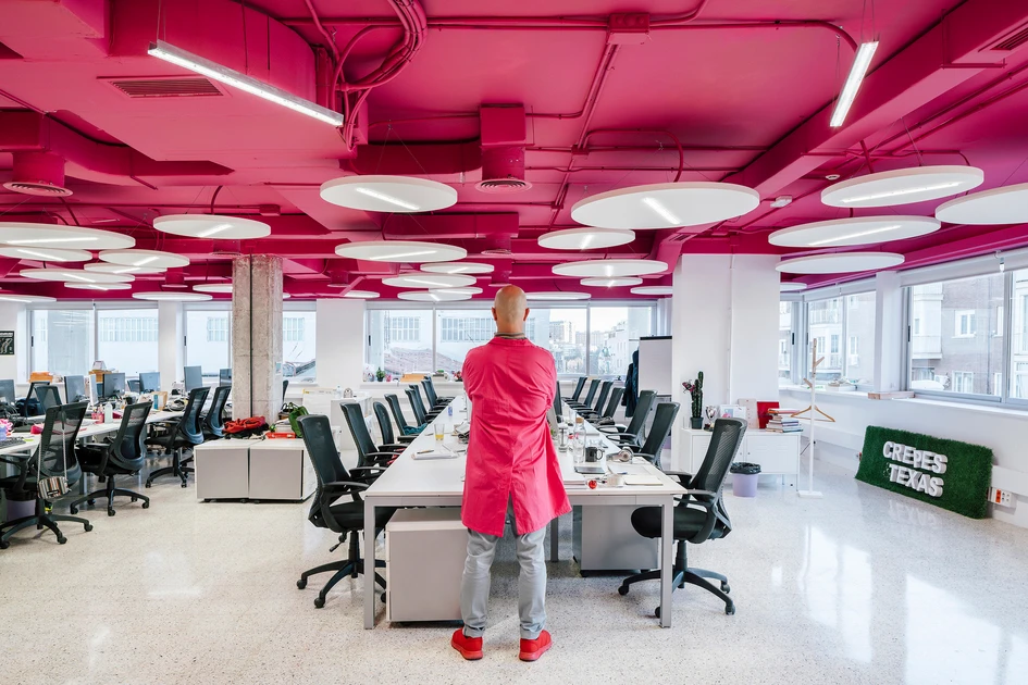 Chunky Palladiana terrazzo tiles from Karoistanbul (top), Annnd Cafe’s hand-smashed green marble terrazzo (middle) and the terrazzo floor of LH135 (bottom). Photos: Tong Xia (middle), Imagen Subliminal (bottom)