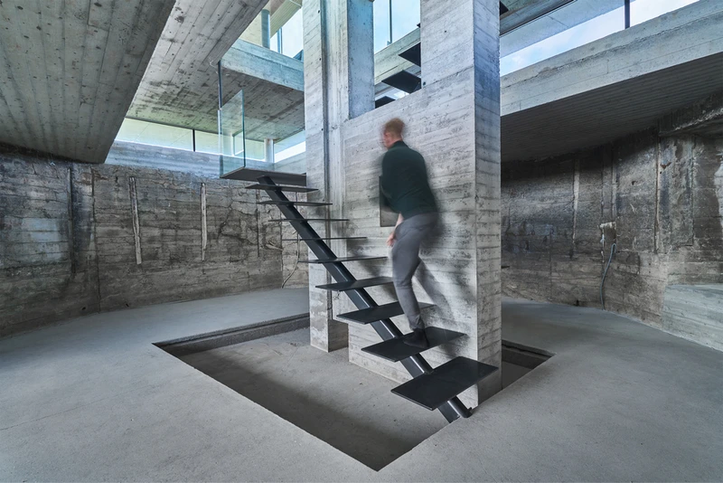 Landmarking the previously hidden site, Pavilion Breksted brings panoramic views of the landscape to its mixed-users and invites light to pour into the underground space. Photos: Kristoffer Wittrup