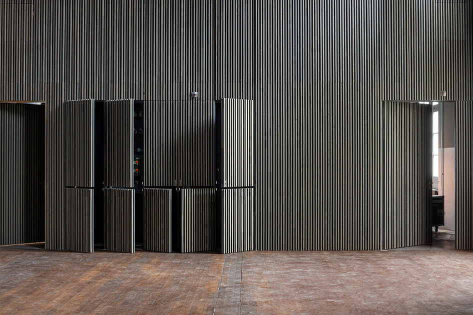 kHaus connects Basel residents to the river Rhein (top) and its public spaces (middle, bottom) while giving them ‘poly-typology’ to flexibly adapt to any use. Present or future. Photos: Adrià Goula