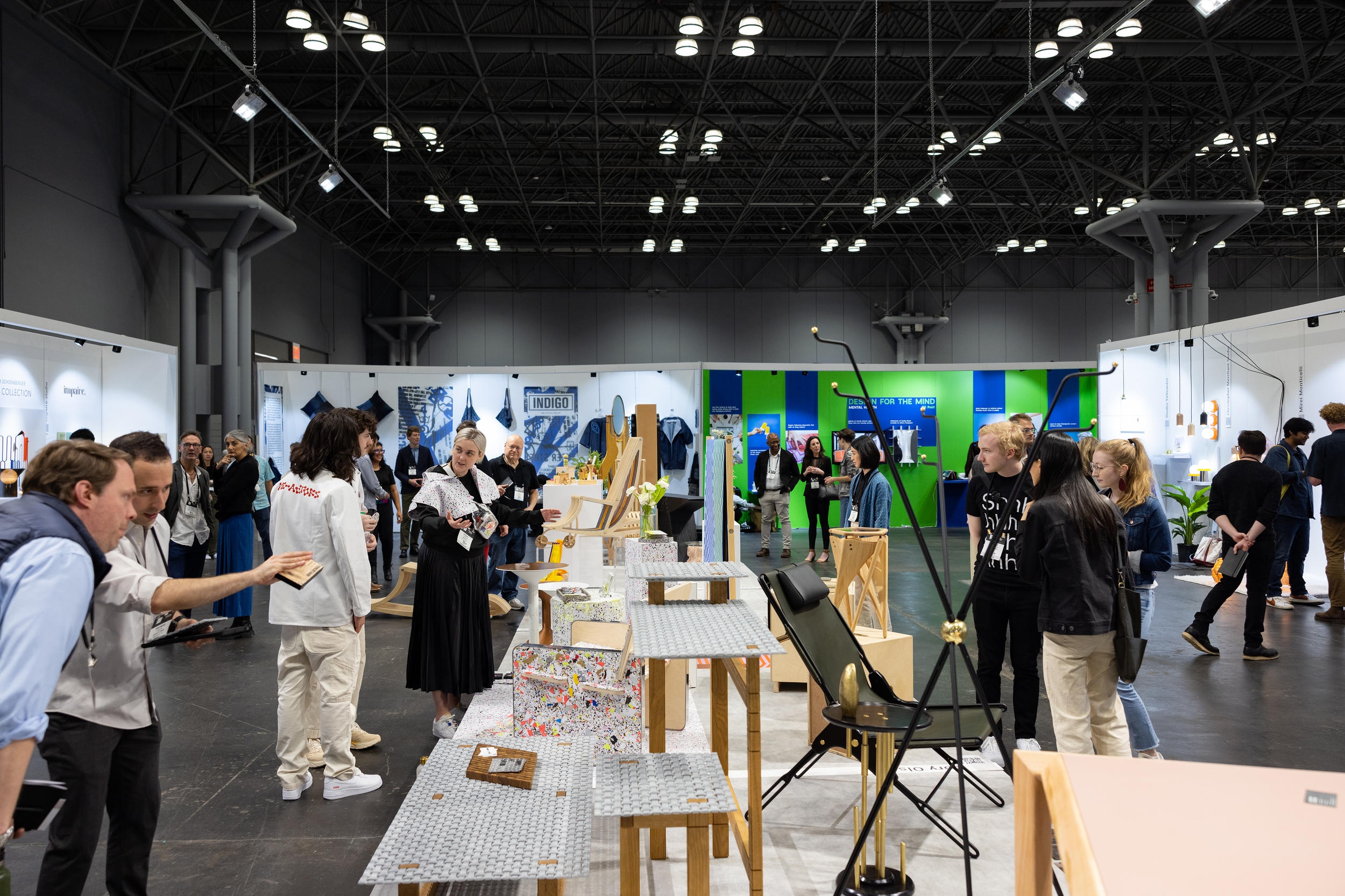 Die imm cologne Spring Edition (oben) und die ICFF in New York (unten) waren nur zwei der vielen internationalen Architektur- und Designfestivals, die im vergangenen Monat auf dem Programm standen. Foto: Koelnmesse (oben)