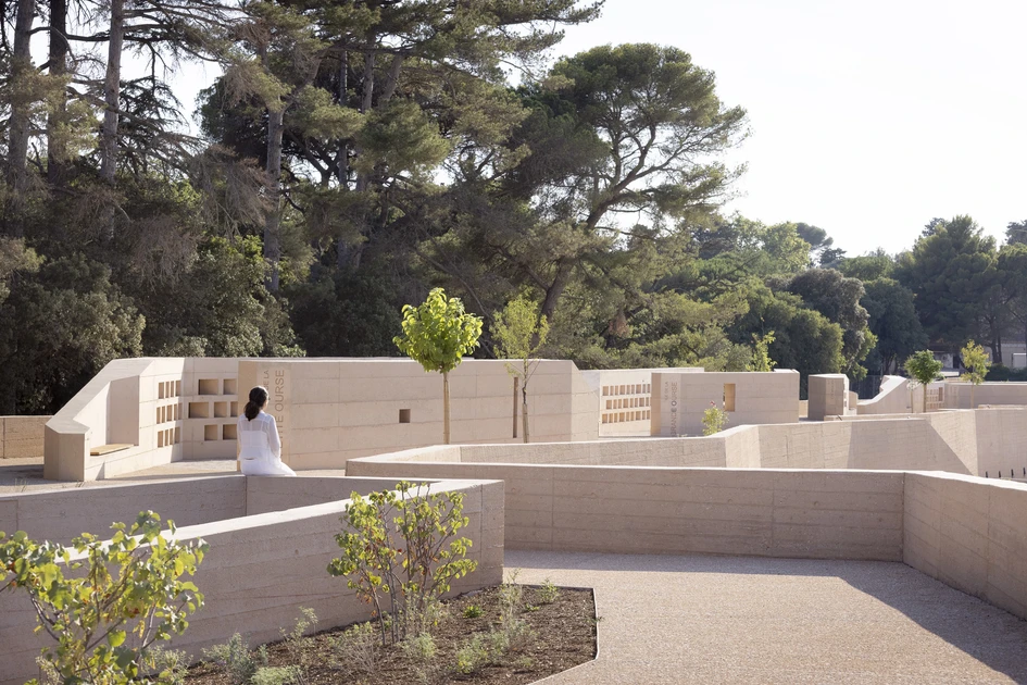 The Montpellier Metropolitan Cemetery gives mourners a peaceful and respectful memorial setting, but its clean, modern lines and concrete palette also celebrate life. Photos: Marie-Caroline LUCAT