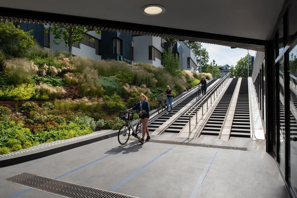 Cyclists in the Dutch city of Zwolle are ‘guided down the ramps of the station’s cycle park with plants that change with the seasons,’ explain architects Posadmaxwan. Photo: Aiste Rakauskaite