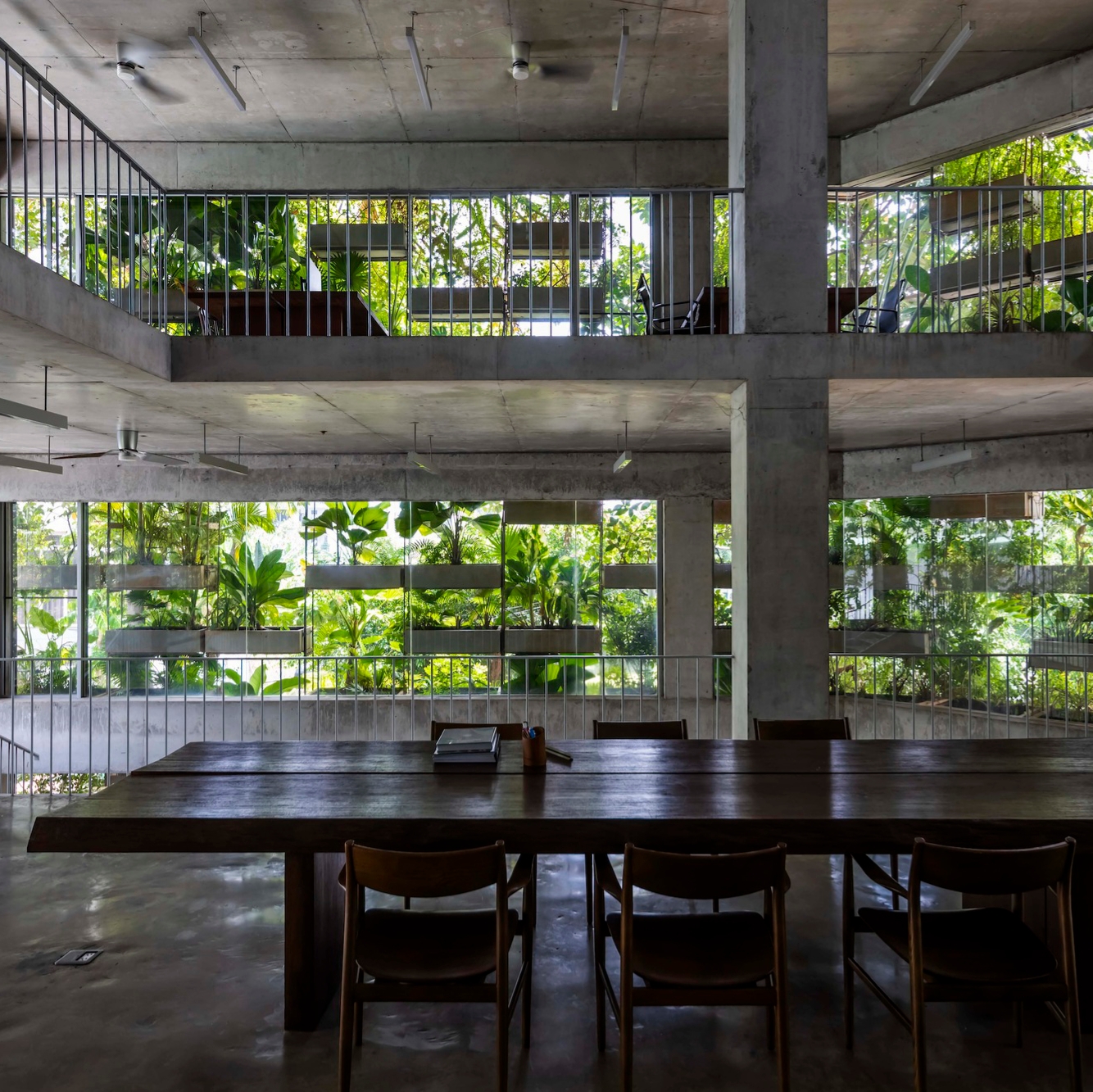 Read story How to use vertical farming for sustainable living