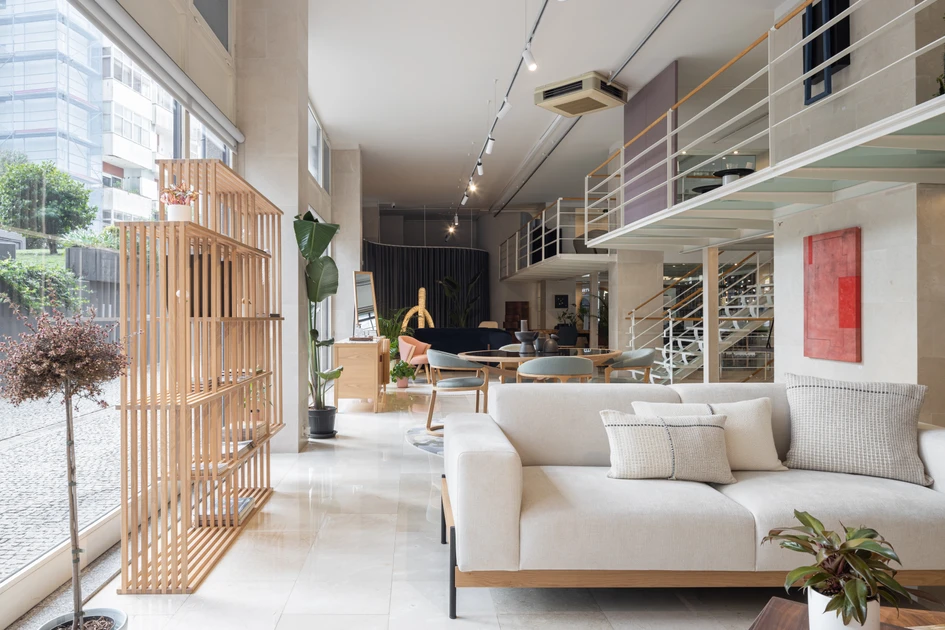 ‘Having our own retail spaces is the only way to provide customers with a complete Wewood experience; with our entire collection and a selection of products from other high-end brands,’ says Marketing Manager Ana Gomes