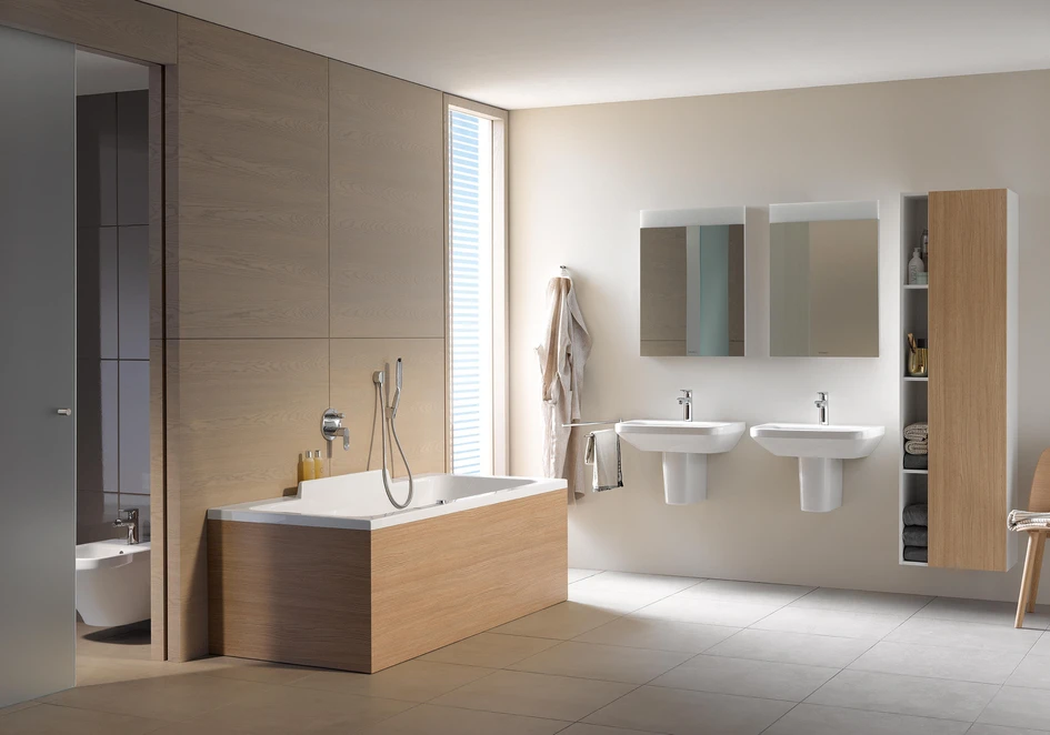 antoniolupi’s Mrwolf bathroom towel ladder (top) and Cactus storage pole (bottom) both offer storage alongside freestanding basins like the brand’s Borghi range (top). And Duravit’s DuraStyle (bottom) also raises open and closed storage