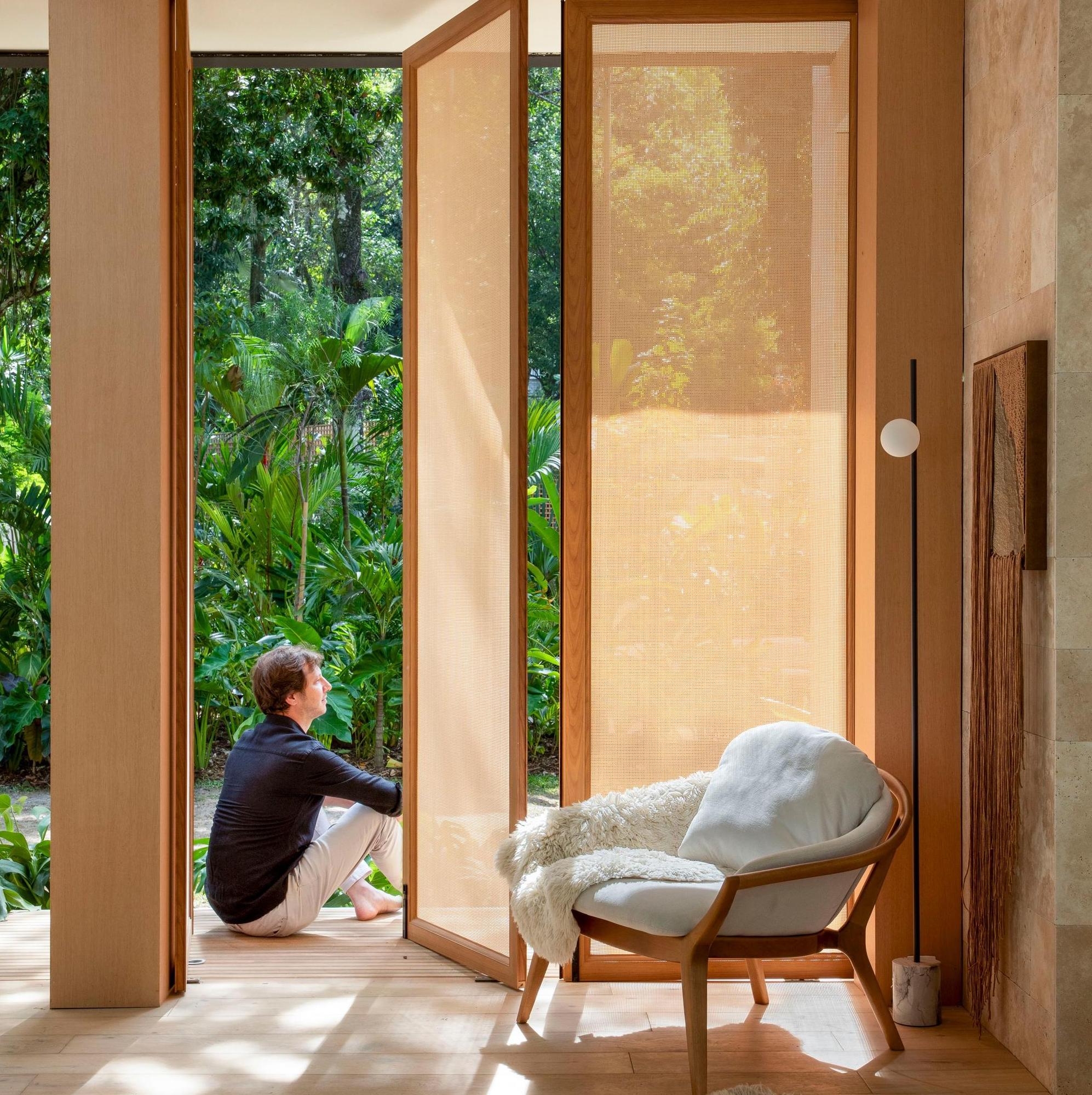 Leer la historia New homes in Brazil that encourage indoor-outdoor living