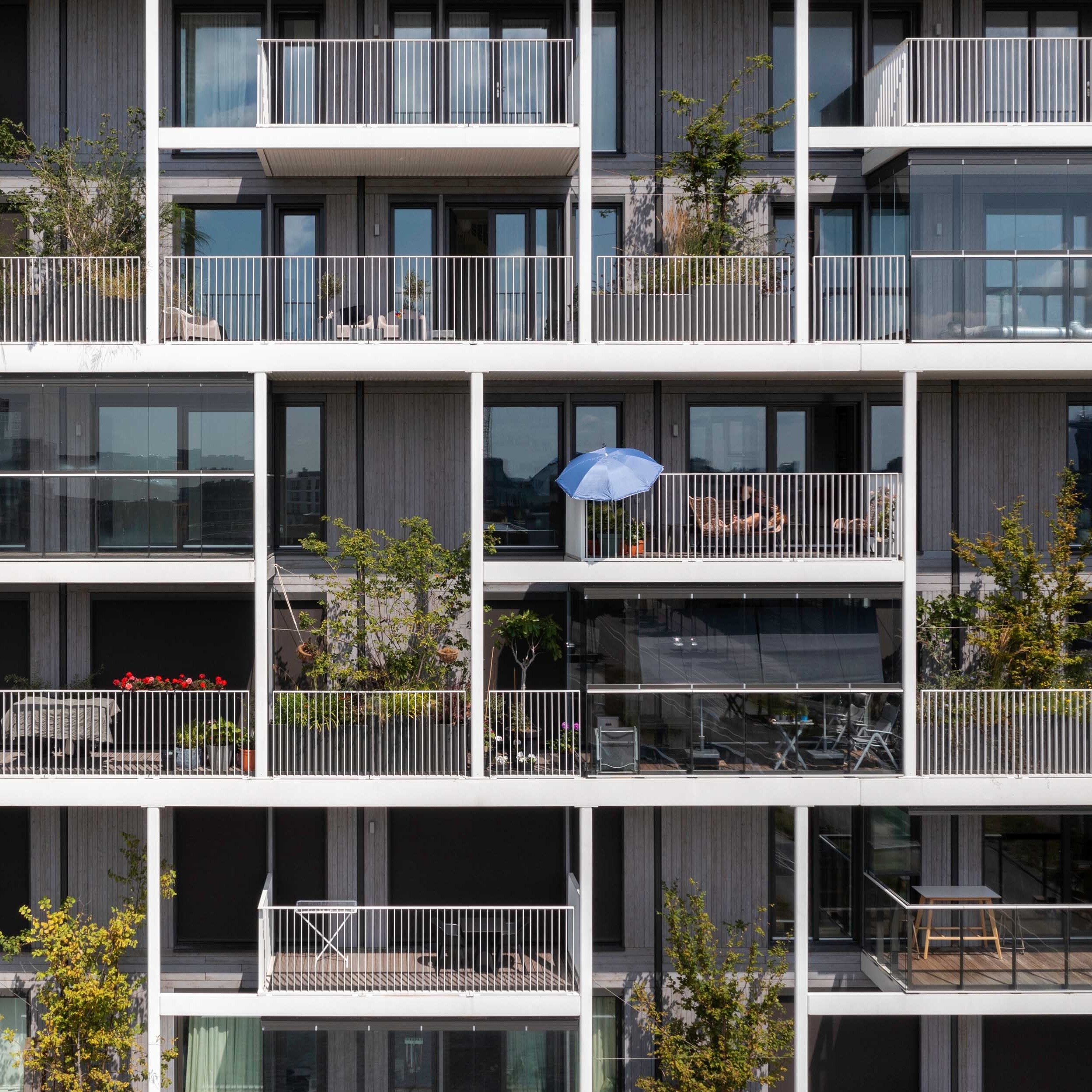 Leggi la storia Stories of Amsterdam with balcony glazing from Solarlux