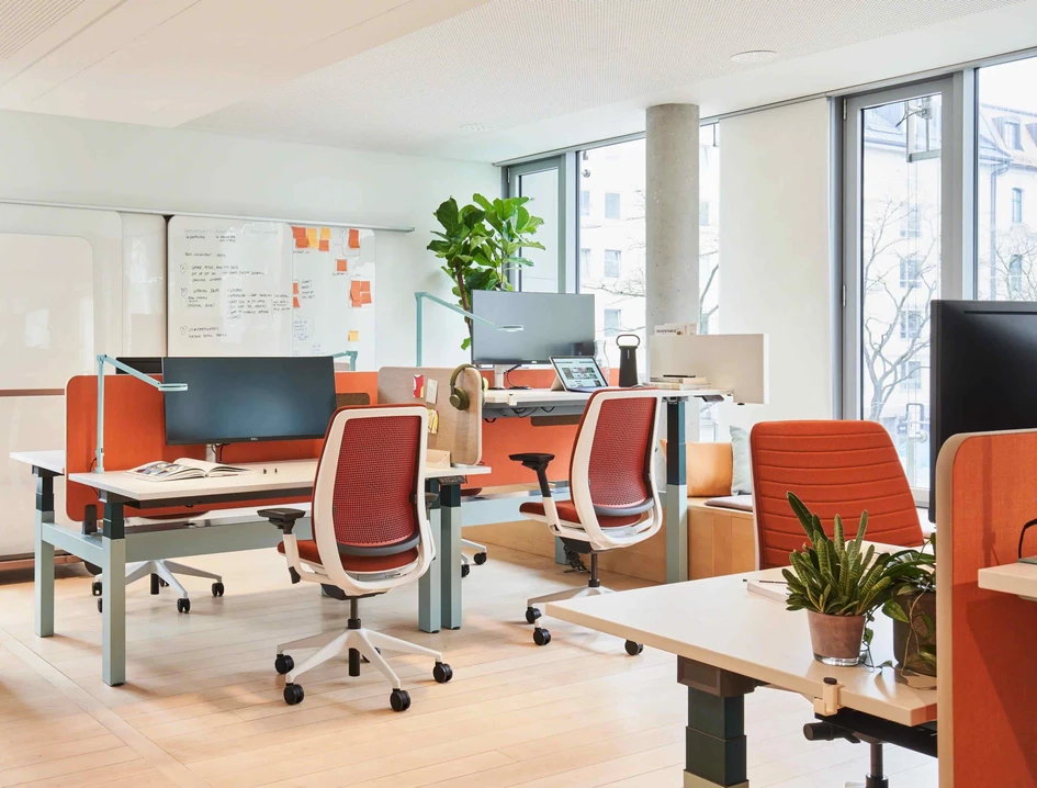 Built with LiveBack technology, the Steelcase Series 2 office chair offers dynamic support with a choice of standard or quilted upholstered back, 3D Micronknit, or a geometric unupholstered version
