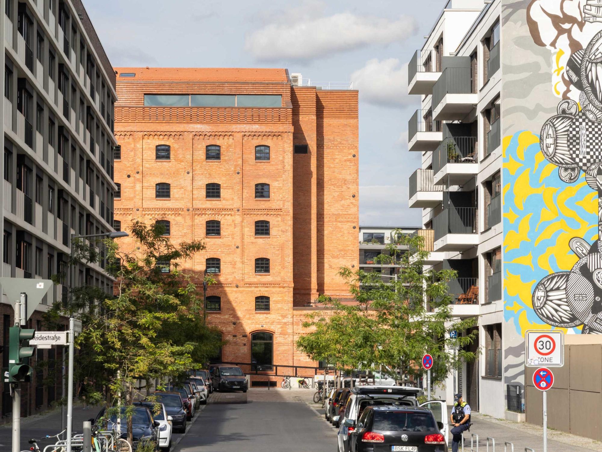 'An industrial landmark offering new perspectives'. Kornversuchsspeicher Extension