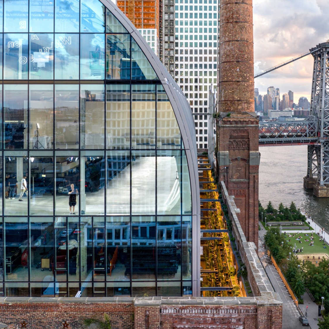 Read story Layer up: multi-purpose buildings with multi-layered facade solutions