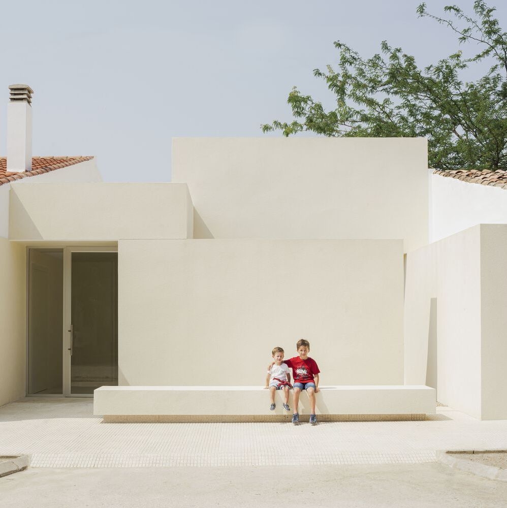 Read story How to maximise facades in wall-to-wall architecture