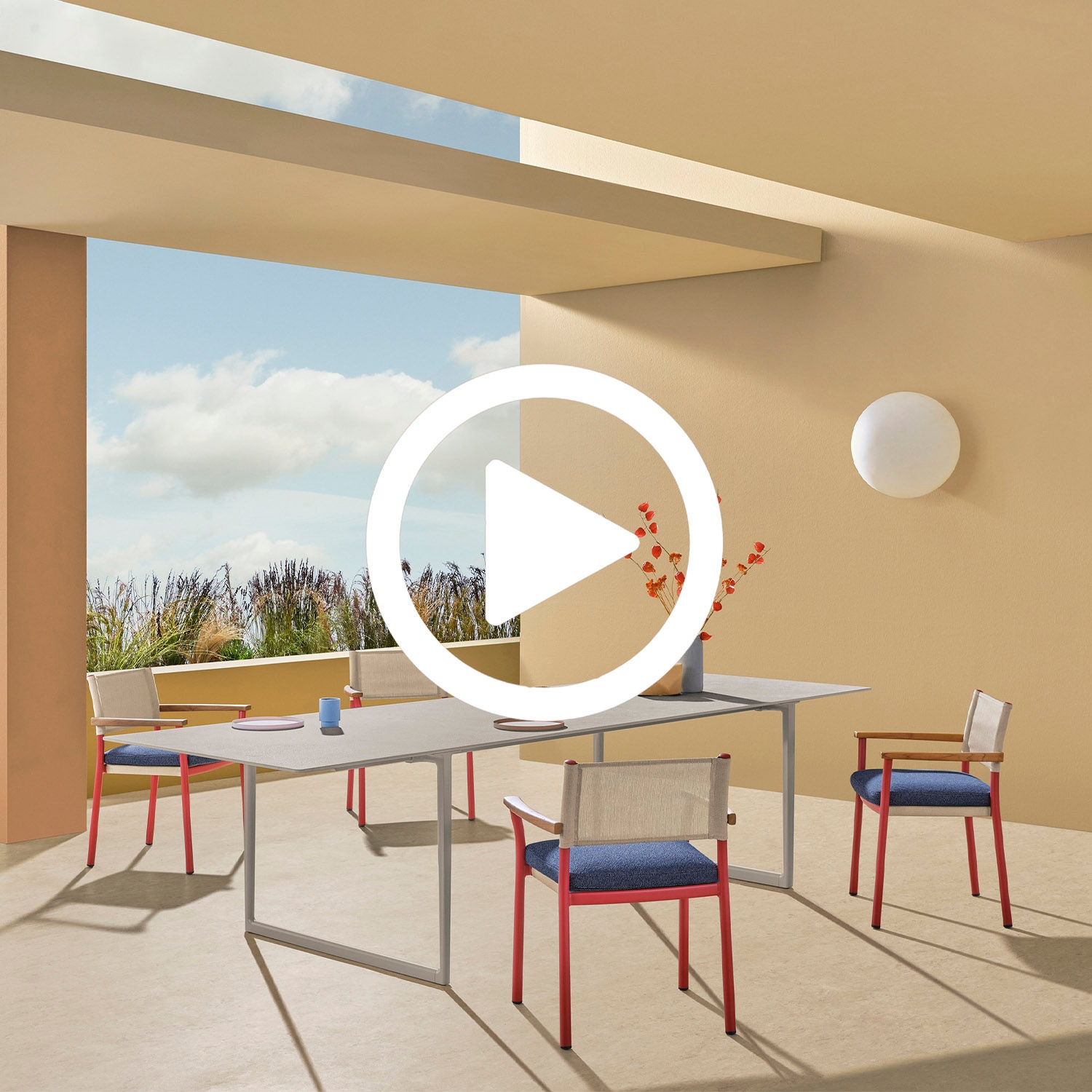 Read story A tropical allure: the Guinea outdoor collection by Pedrali