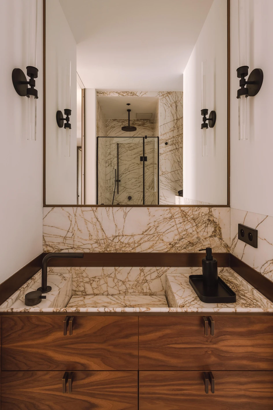 'The hosts treat the apartment as a gateway to the seaside', explain JT Grupa of their Yacht Park 1 project in Poland. Photo: ONI Studio