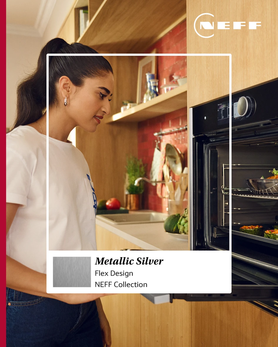 While Flex Design provides the means to change the appearance of an appliance, Flex Control’s nomadic knob and the Slide and Hide oven door switch up the haptics in the kitchen