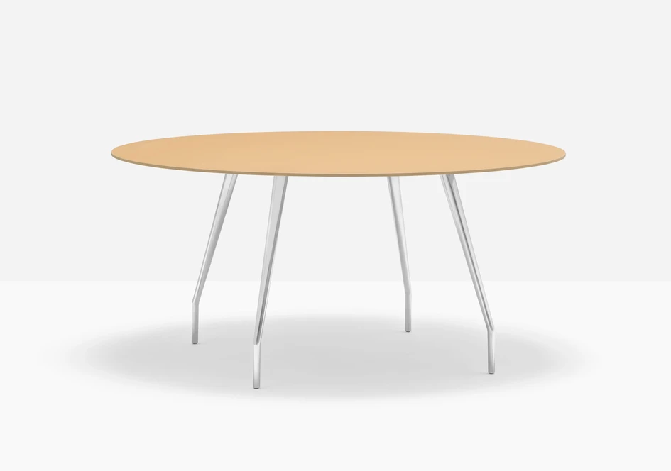 Ultimate versatility: round, rectangular or square tops are available, all customisable in different materials