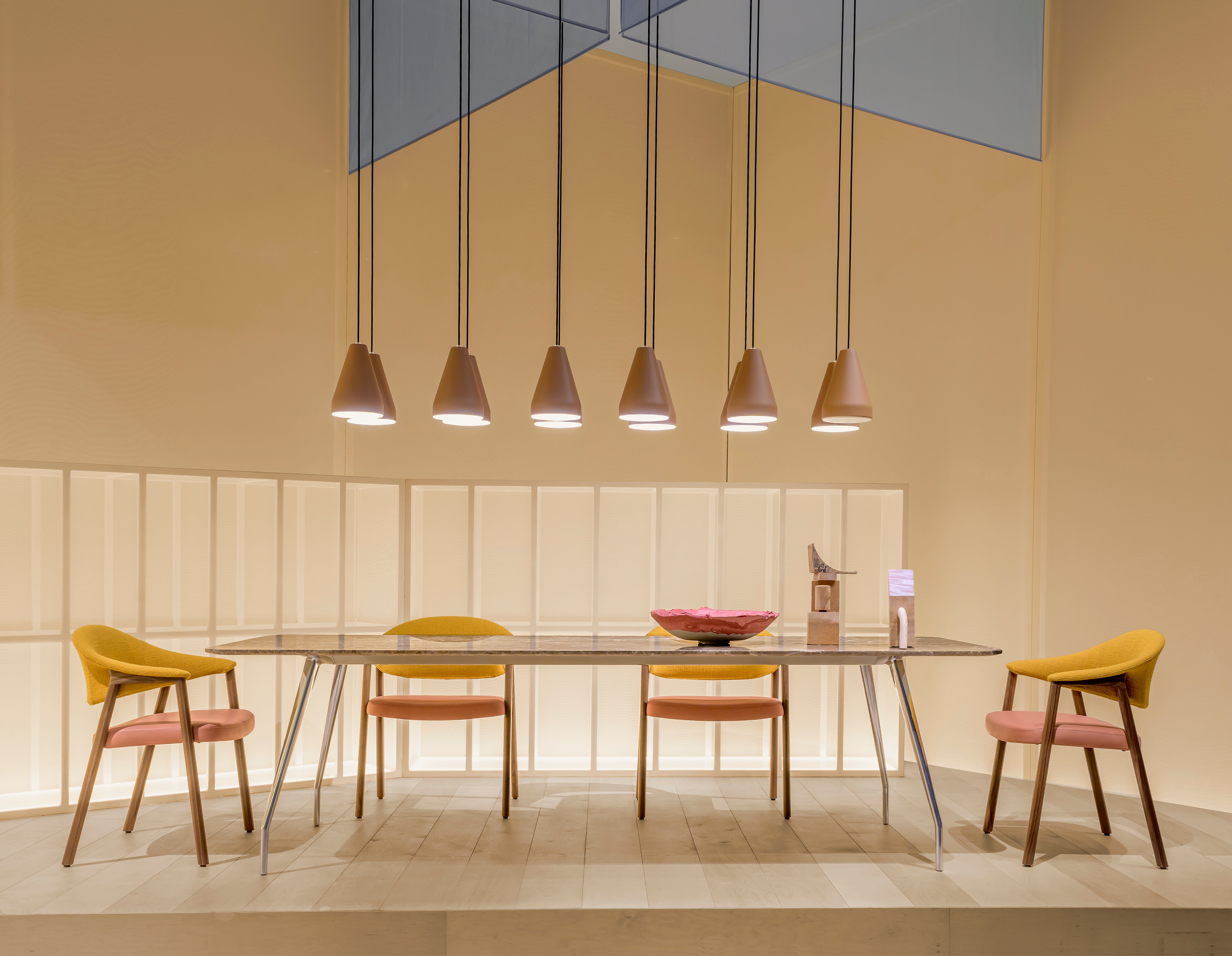 Robin Rizzini’s design for Pedrali: Rizz is a table featured by an aluminium frame that ensures strength and lightness at the same time. Photo: Ottavio Tomasini