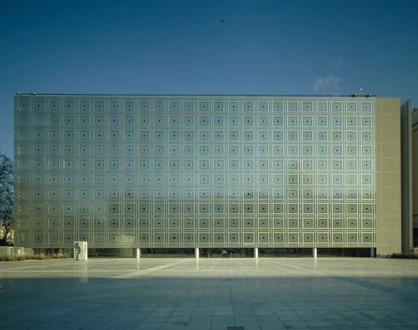 Institut du Monde Arabe, 1987