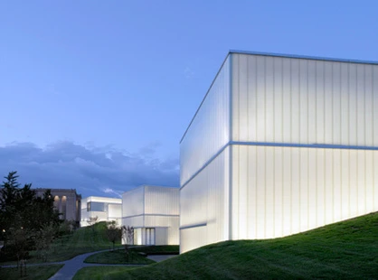 The extension to the Nelson-Atkins Museum of Art in Kansas City/USA by Steven Holl Architects