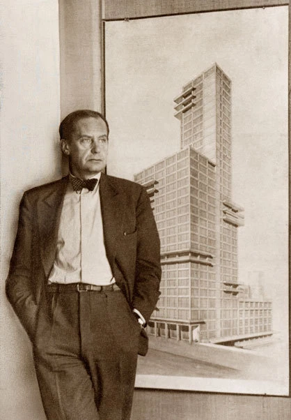 Walter Gropius, 1928. Photo: Associated Press, Berlin Bauhaus-Archiv Berlin