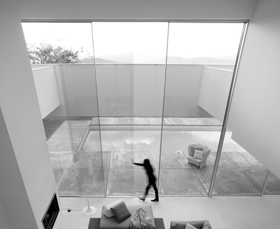 Window of the company 'Panoramah! Unlimited Perspective' in the Casa Bom Jesus, Braga, Portugal; Architects: topos atelier de arquitectura; Photographer: Juan Rodriguez