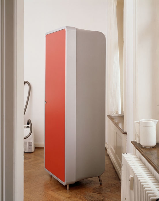 Cabinet Hoover by Jörg Boner