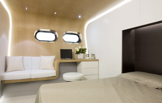 Interieur der Motoryacht der '40 Signature Series', Design Sir Norman Foster, Foto © Yacht Plus