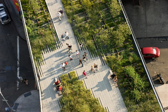 The High Line in Manhattan, New York's elevated railway viaduct turned remarkable urban experience; photo Irwan Baan © 2009