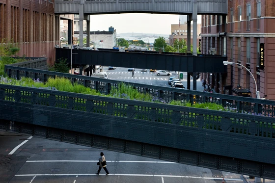 The High Line's Northern Spur; Diller + Scorfido treated the existing viaduct structure as a found object, rather than something that required dressing up; photo Irwan Baan © 2009