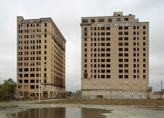 Hotels Eddystone and Park Avenue, both designed by Louis Kamper. 2006 saw the structures added to the National Historical Register; photo Sean Hemmerle