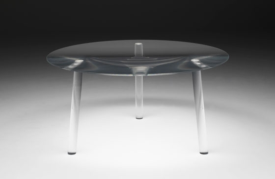 "Drop" table by Junya Ishigami für Living Divani