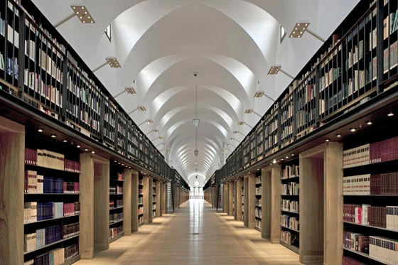 Manica Lunga library remodelling by Michele De Lucchi, photo Alessandra Chemollo, © Fondazione Giorgio Cini