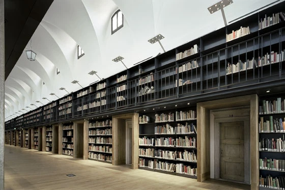 Manica Lunga library remodelling by Michele De Lucchi, photo Alessandra Chemollo, © Fondazione Giorgio Cini