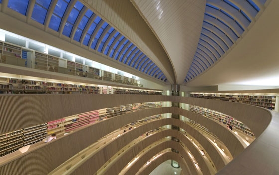 Library of University of Zurich, Faculty of Law by Santiago Calatrava, 2005 © Ralph Richter/archenova